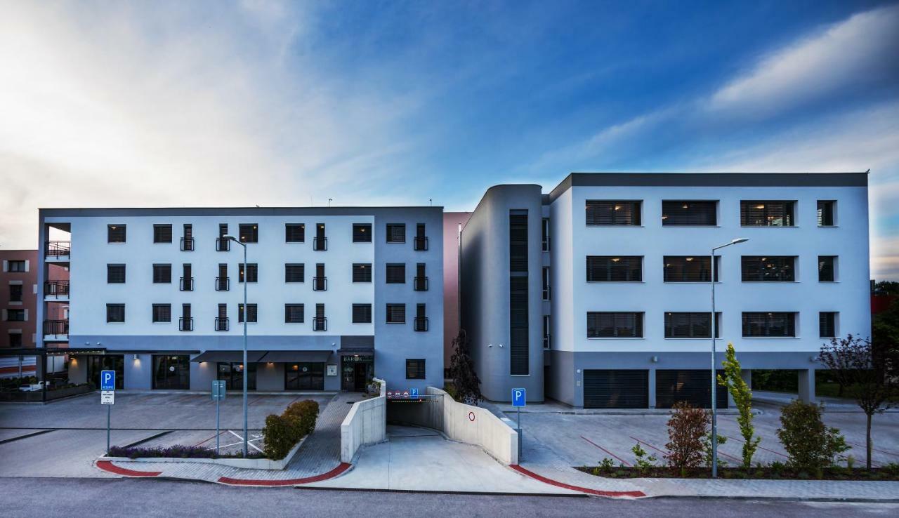 Barok Hotel And Apartments Bratislava Extérieur photo